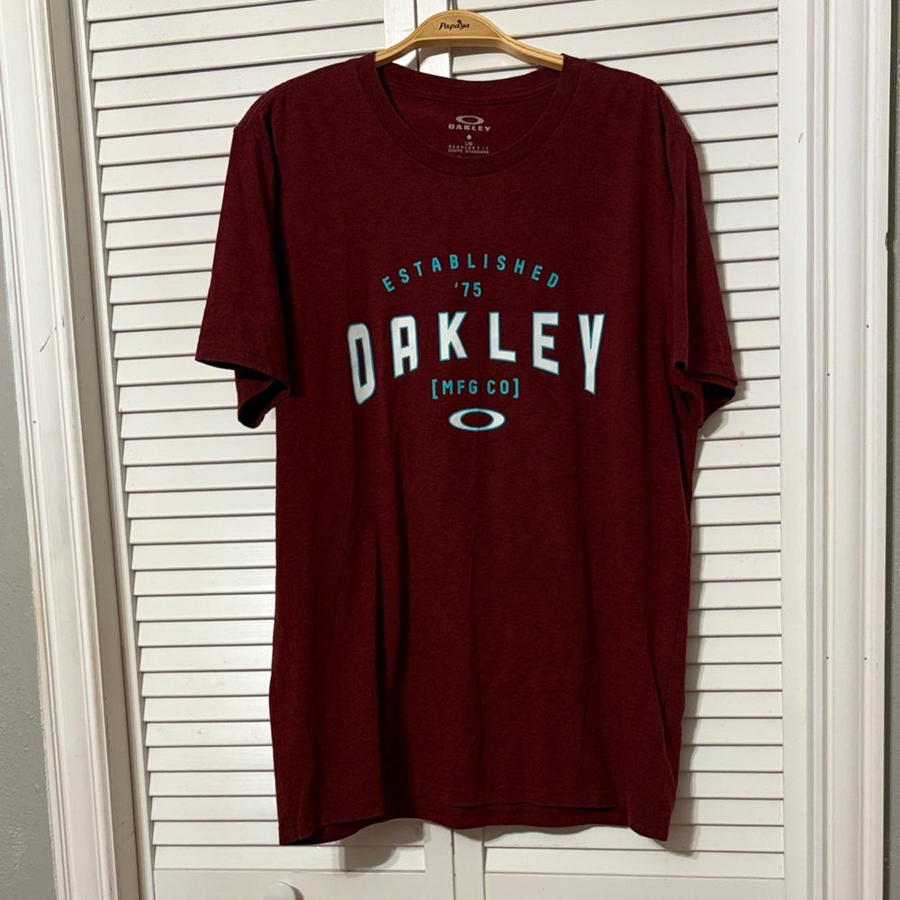 Oakley Men's Burgundy Graphic Tee
